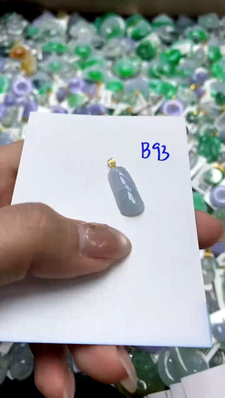 【闪购商品】翡翠颈饰18K金镶嵌11111111