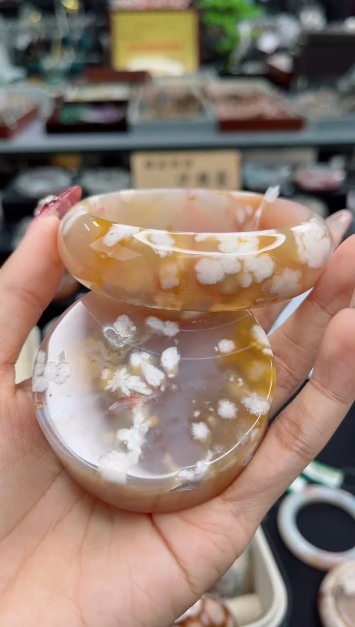 【闪购商品】石英质玉手镯未镶嵌63圈口（赠品镯心）S9360