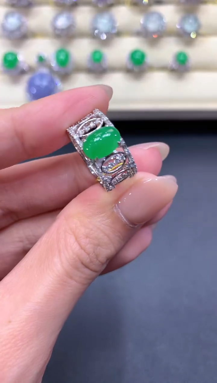 【闪购商品】翡翠戒指18K金镶嵌a191