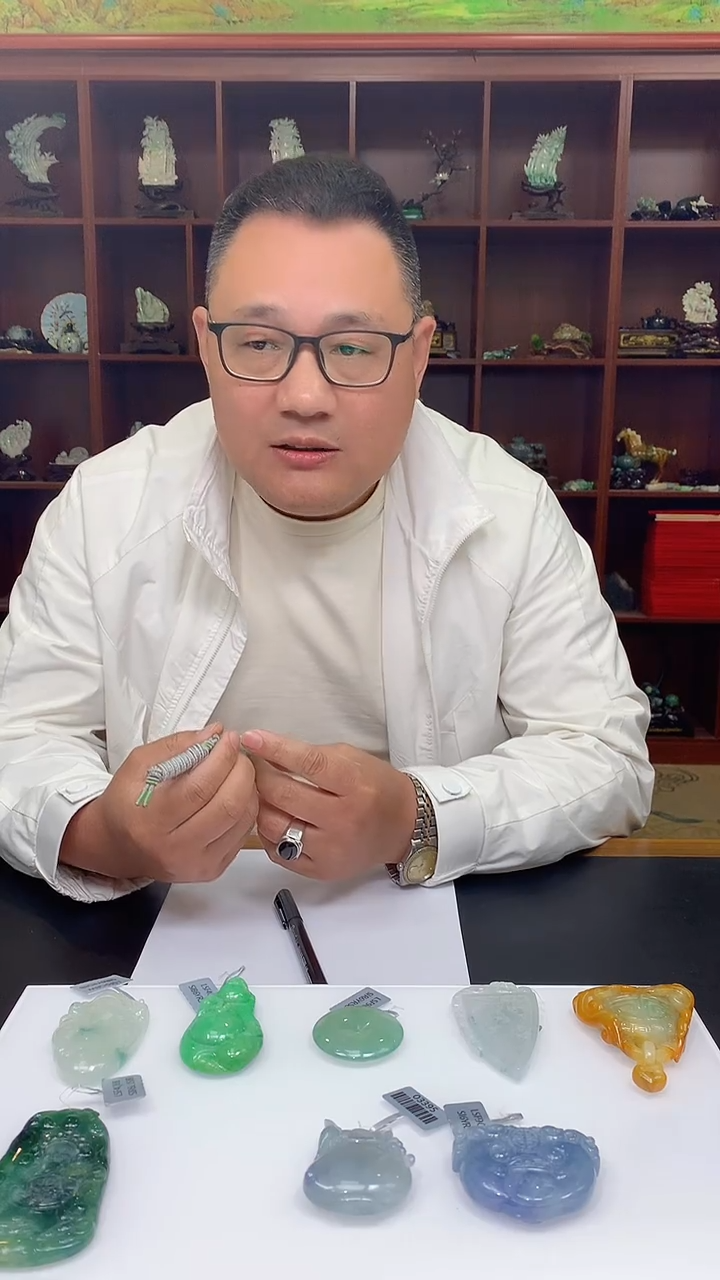 【闪购商品】定制翡翠未镶嵌1088xx-毛货翡翠