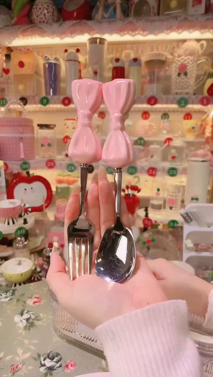 【闪购商品】摆件蝴蝶结叉勺品质好，发货快，放心拍