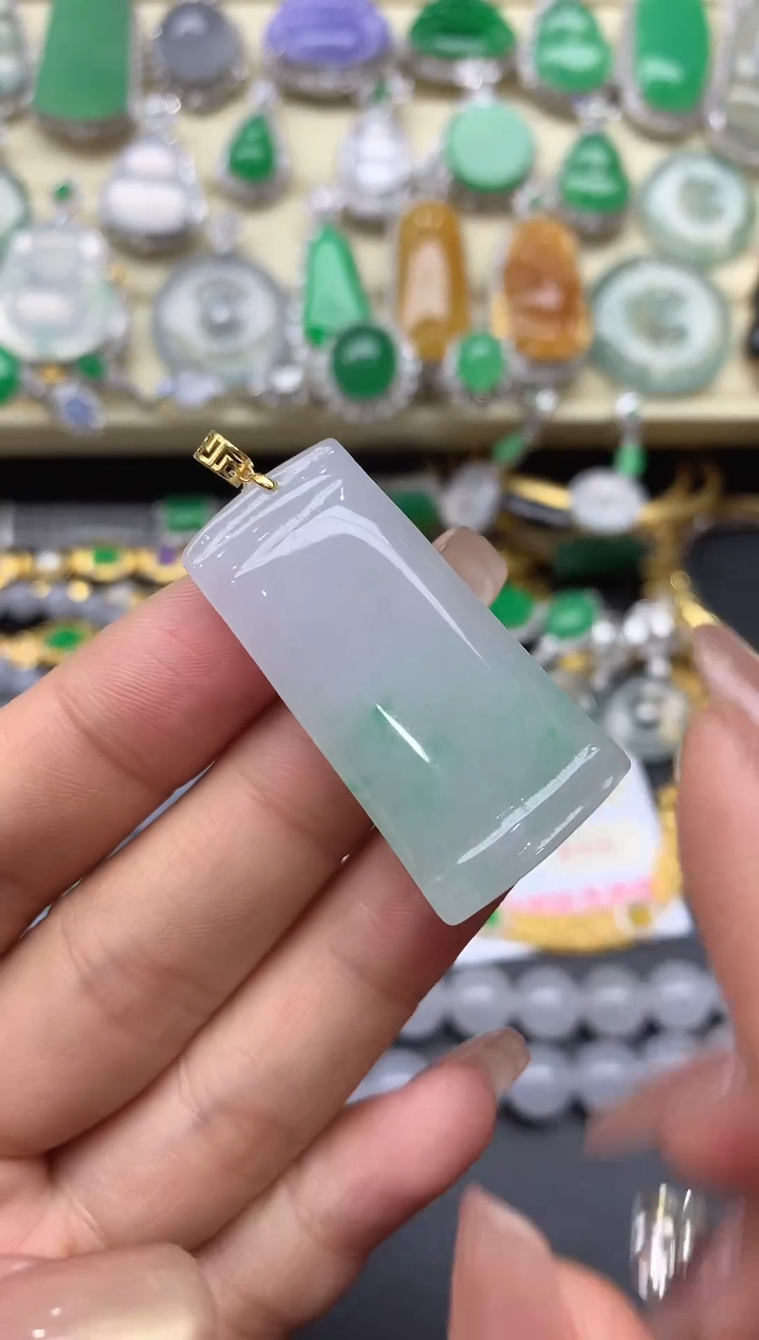 颈饰18K金镶嵌翡翠71-中国好珍宝