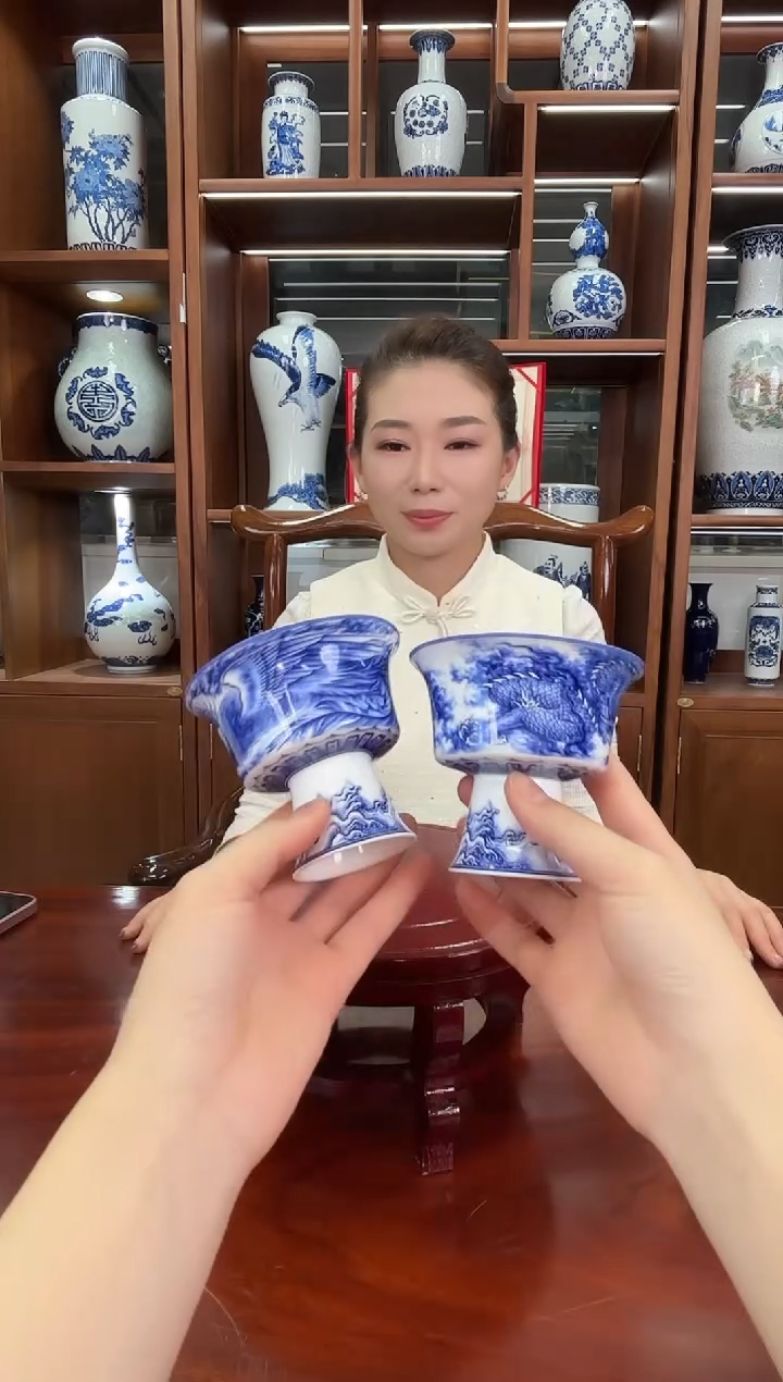 A21青花龙凤高足杯2只
