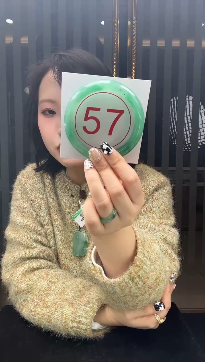 未镶嵌手镯石英质玉4