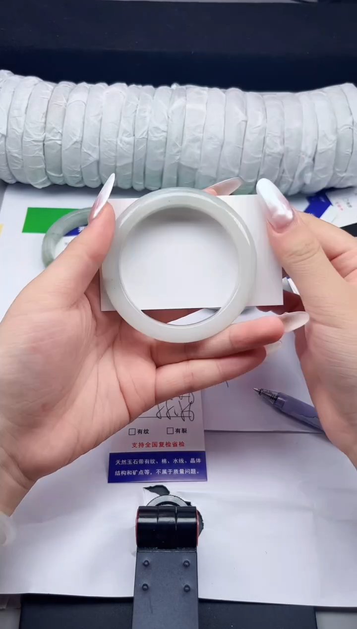 石英质玉手镯未镶嵌152-55/56