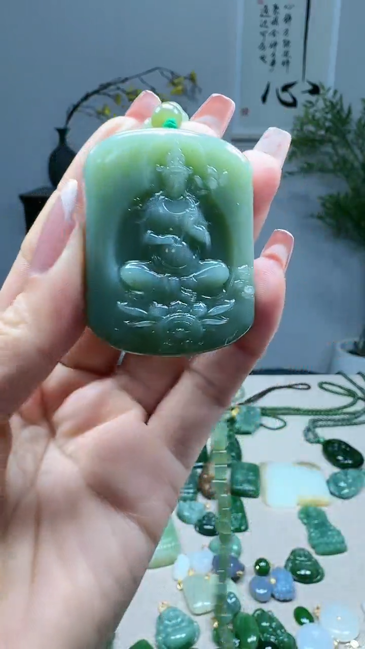 未镶嵌和田玉挂件1