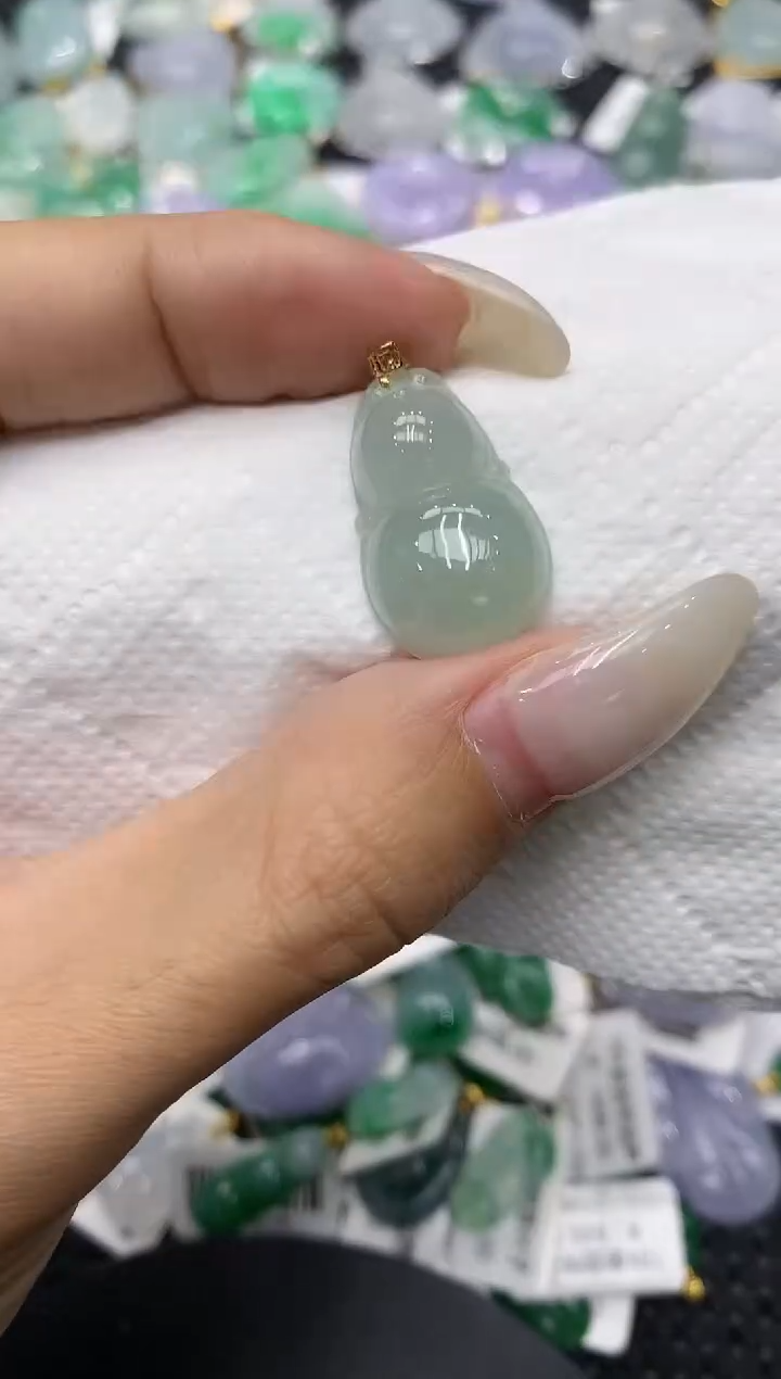 颈饰18K金镶嵌翡翠 11111111111