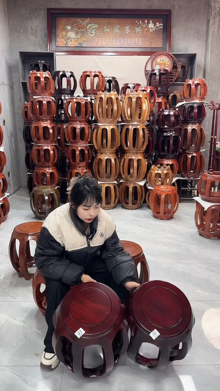 【闪购商品】花梨木类家具酸枝色大号鼓凳一对16号