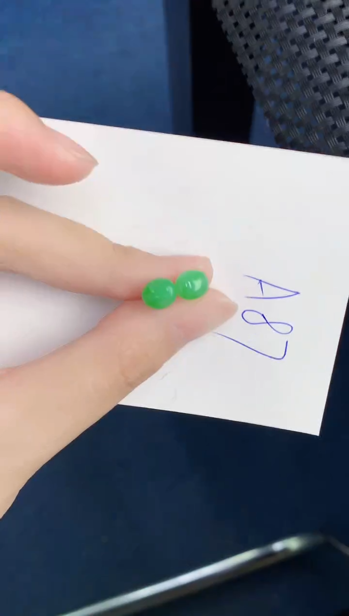 翡翠18K金镶嵌颈饰0000000000