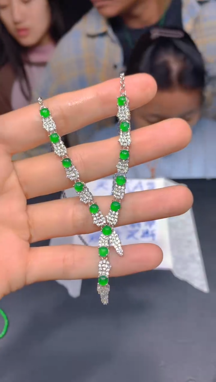 【闪购商品】定制翡翠未镶嵌160多样性发货（发其一）