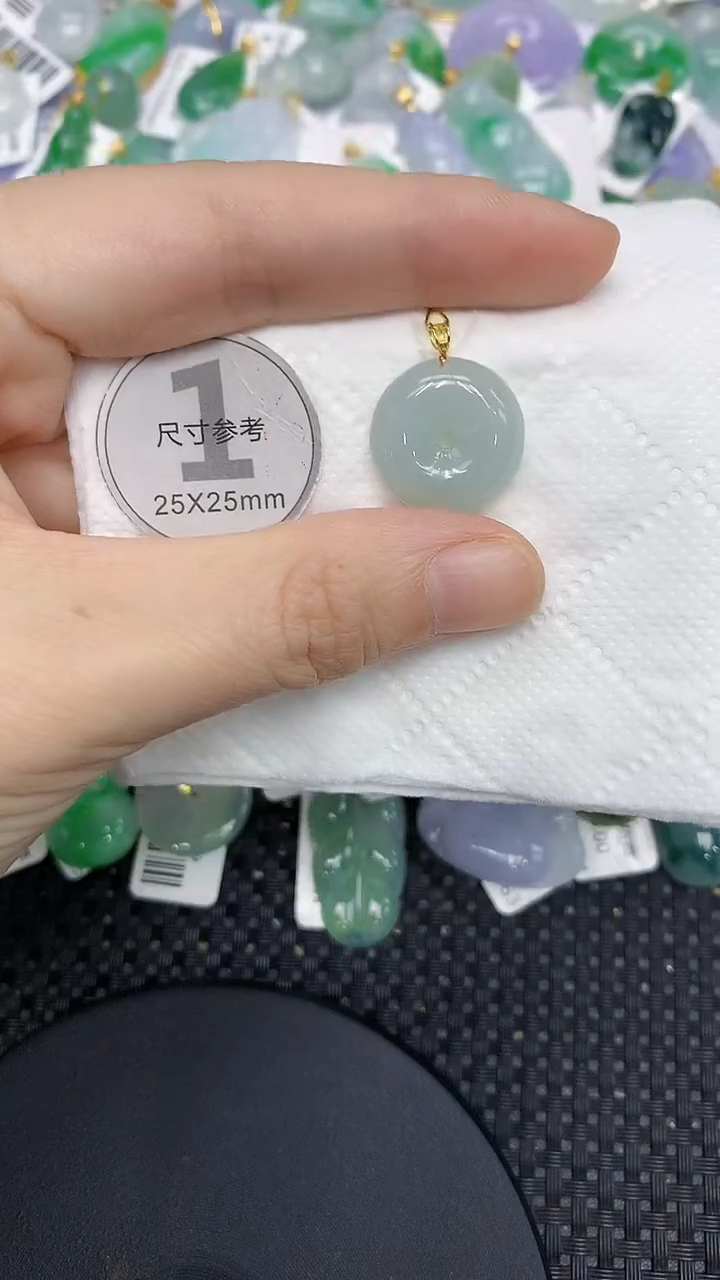 颈饰18K金镶嵌翡翠11111111111