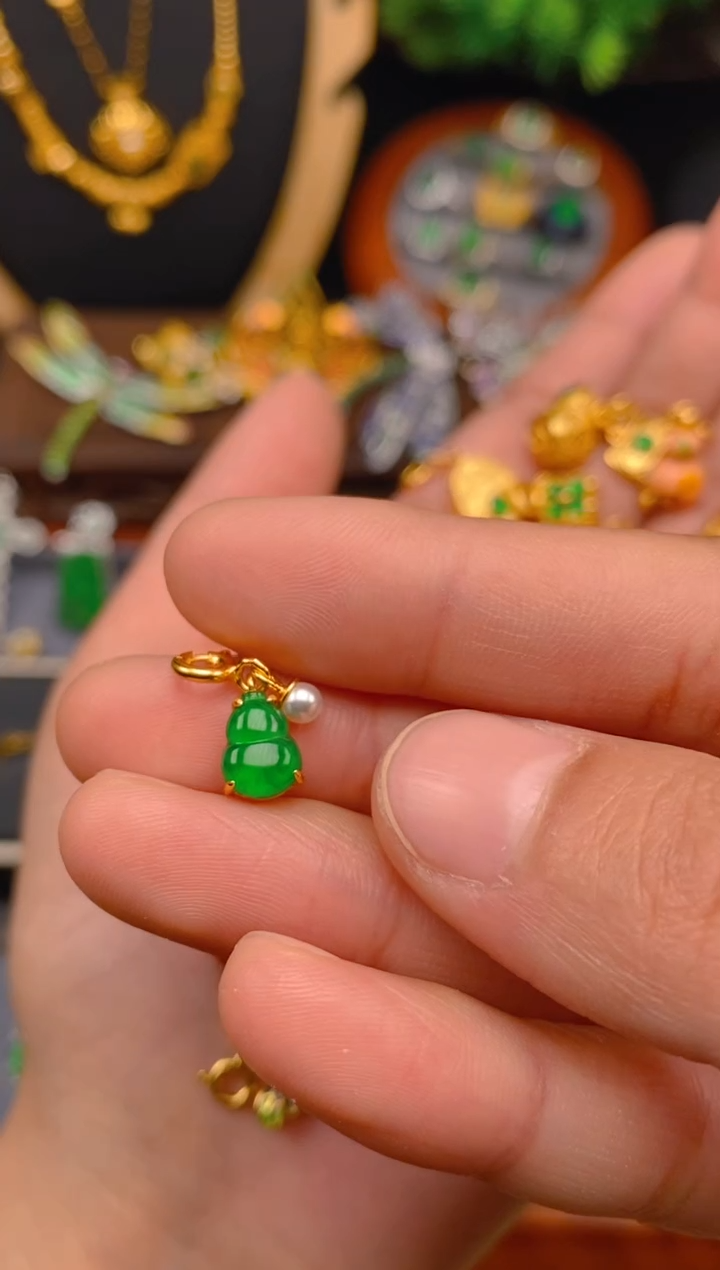 【闪购商品】翡翠吊坠(不含链)银S925镶嵌葫芦万能扣