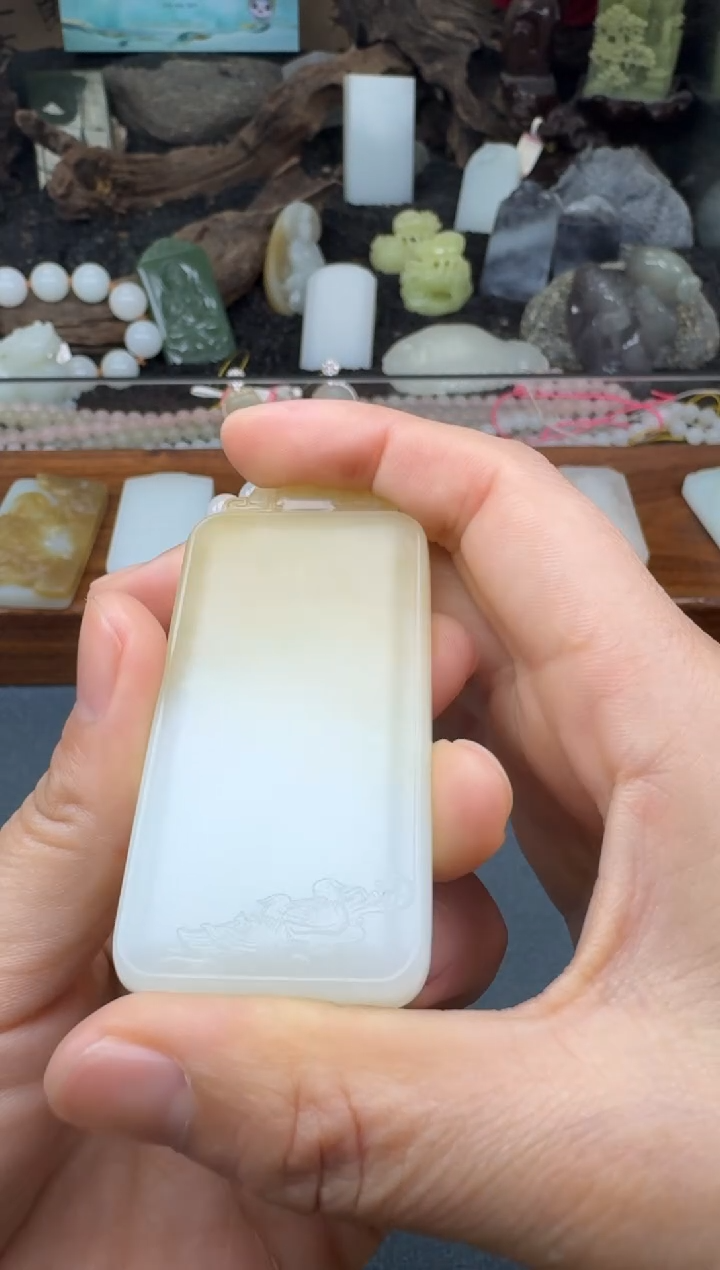 【闪购商品】和田玉未镶嵌颈饰多多