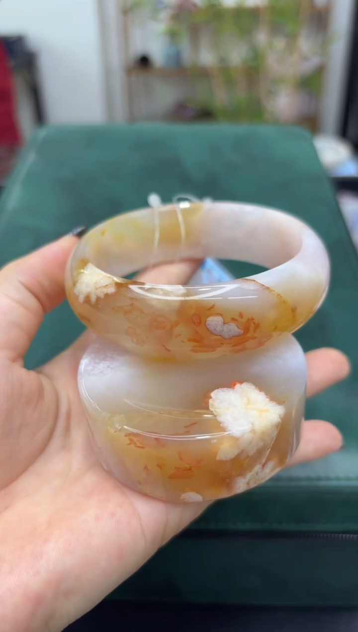 石英质玉手镯未镶嵌C685(64圈赠送镯心)