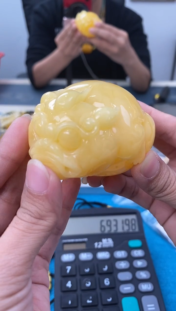 【闪购商品】琥珀裸石未镶嵌 天然琥珀蜜蜡貔貅