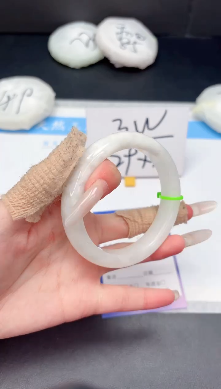 【闪购商品】和田玉手镯未镶嵌378-60.4