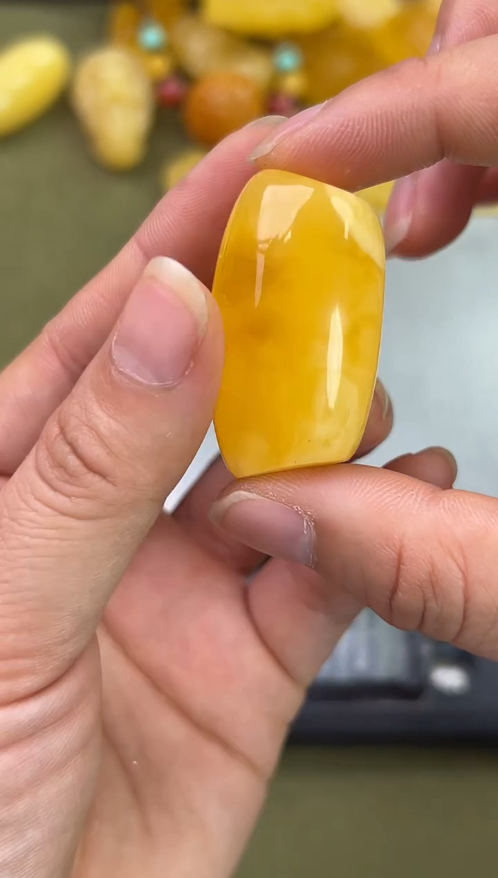 裸石琥珀未镶嵌琥珀蜜蜡吊坠