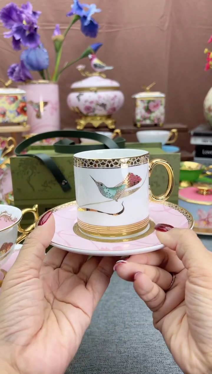 【闪购商品】自然写生白蜂鸟礼盒装