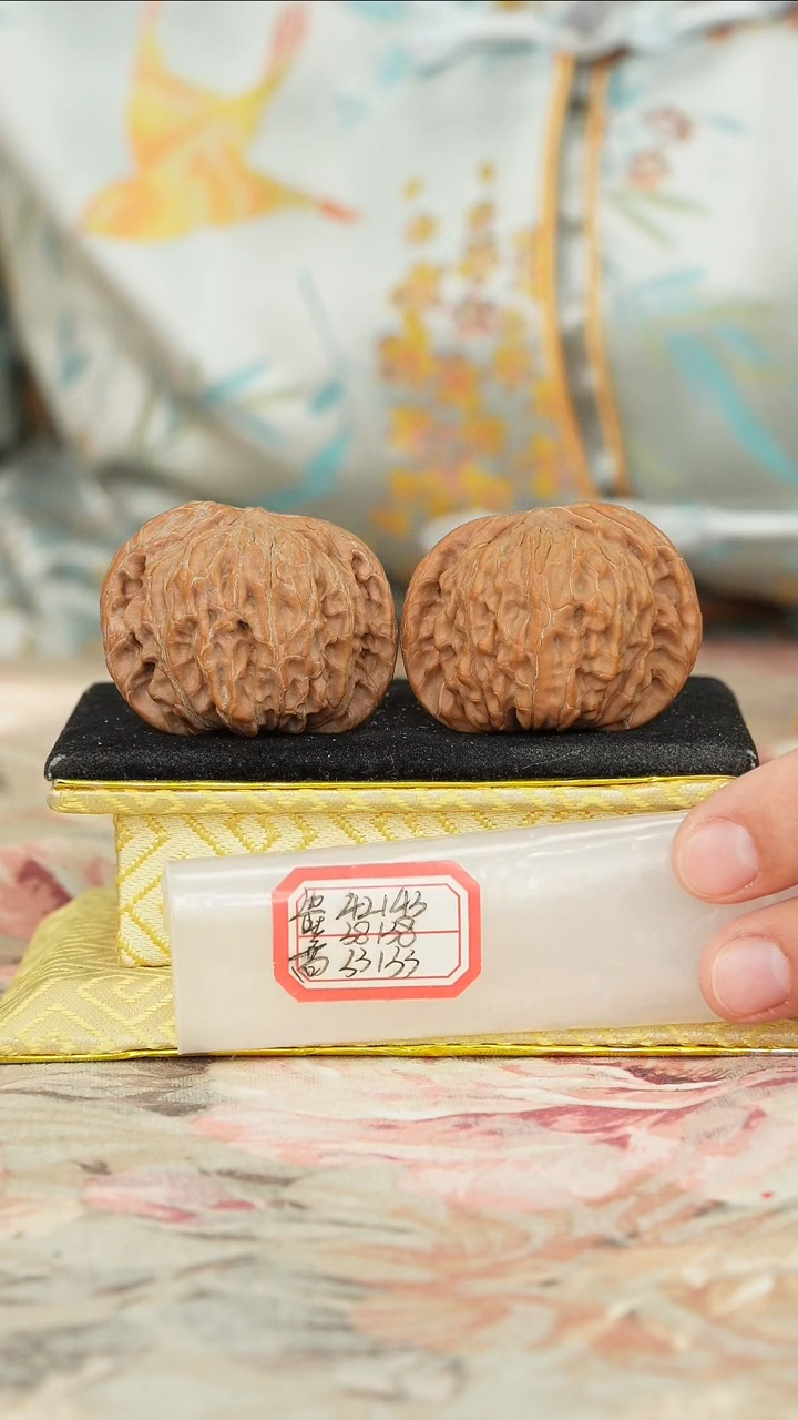 【闪购商品】文玩核桃把件磨盘