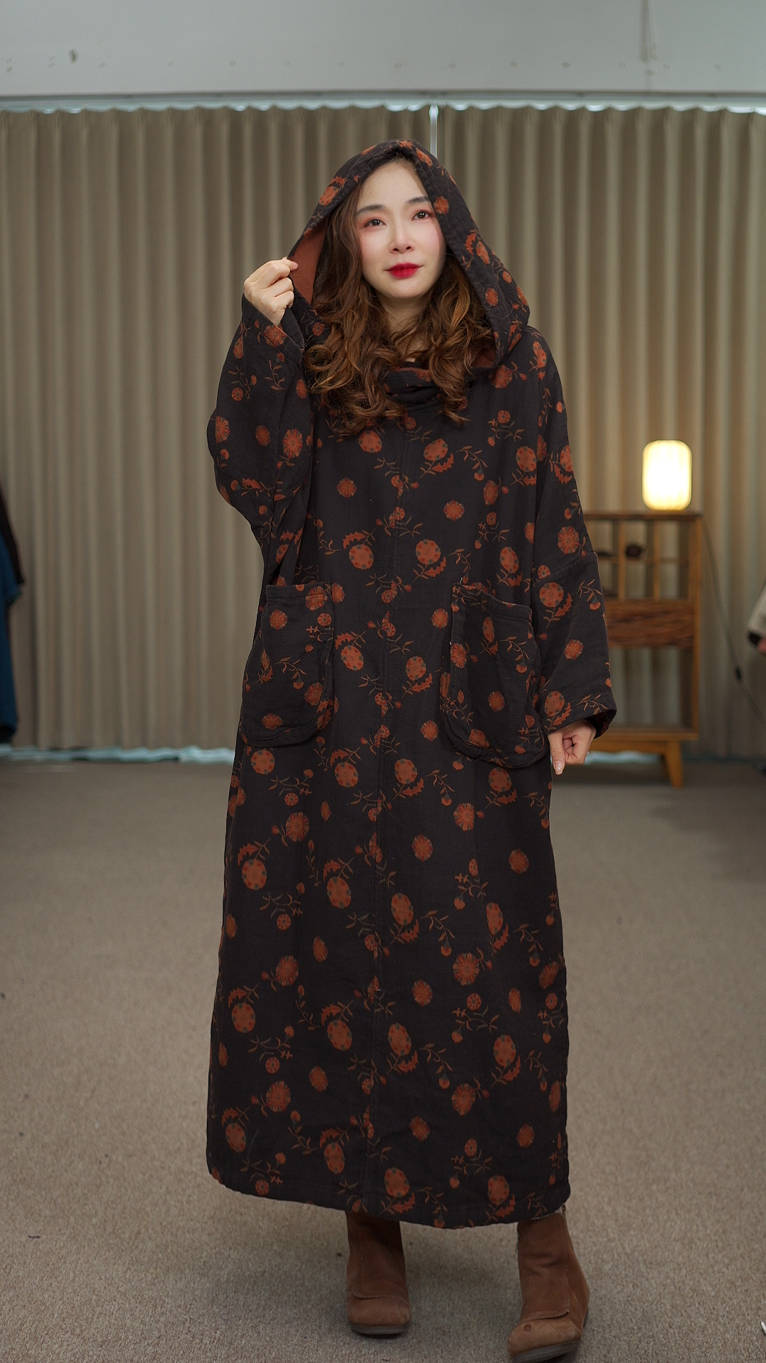 花璟与麻原创设计款印花巫呼帽连衣袍裙（裙长116胸围142）