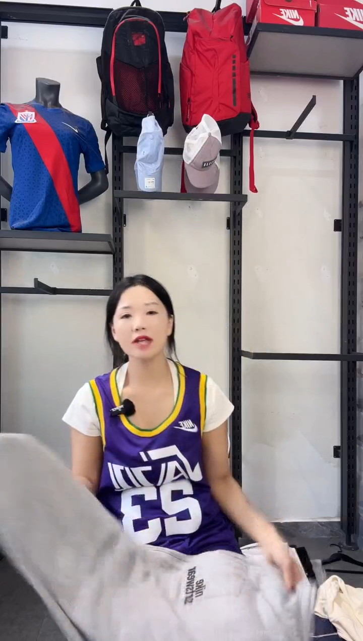 789 ·编码 耐克卫衣服饰过款为准 尺码