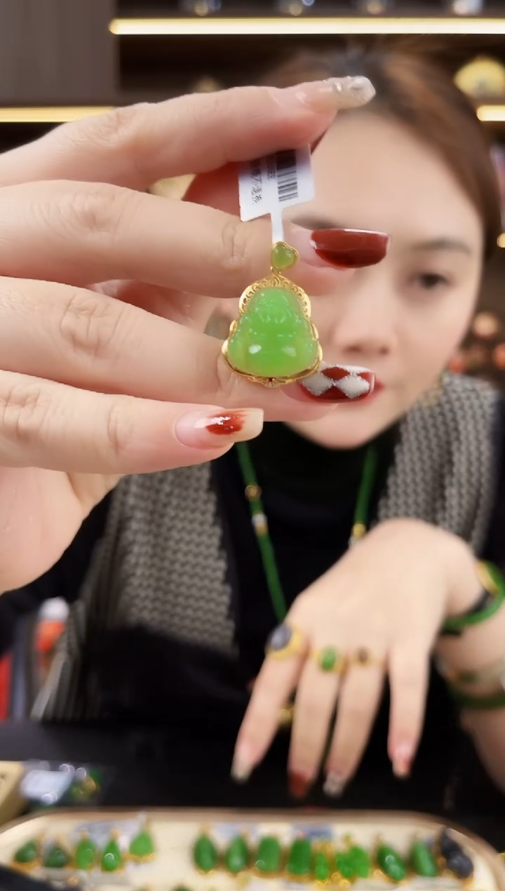 【闪购商品】和田玉·18K金镶嵌佛公吊坠 