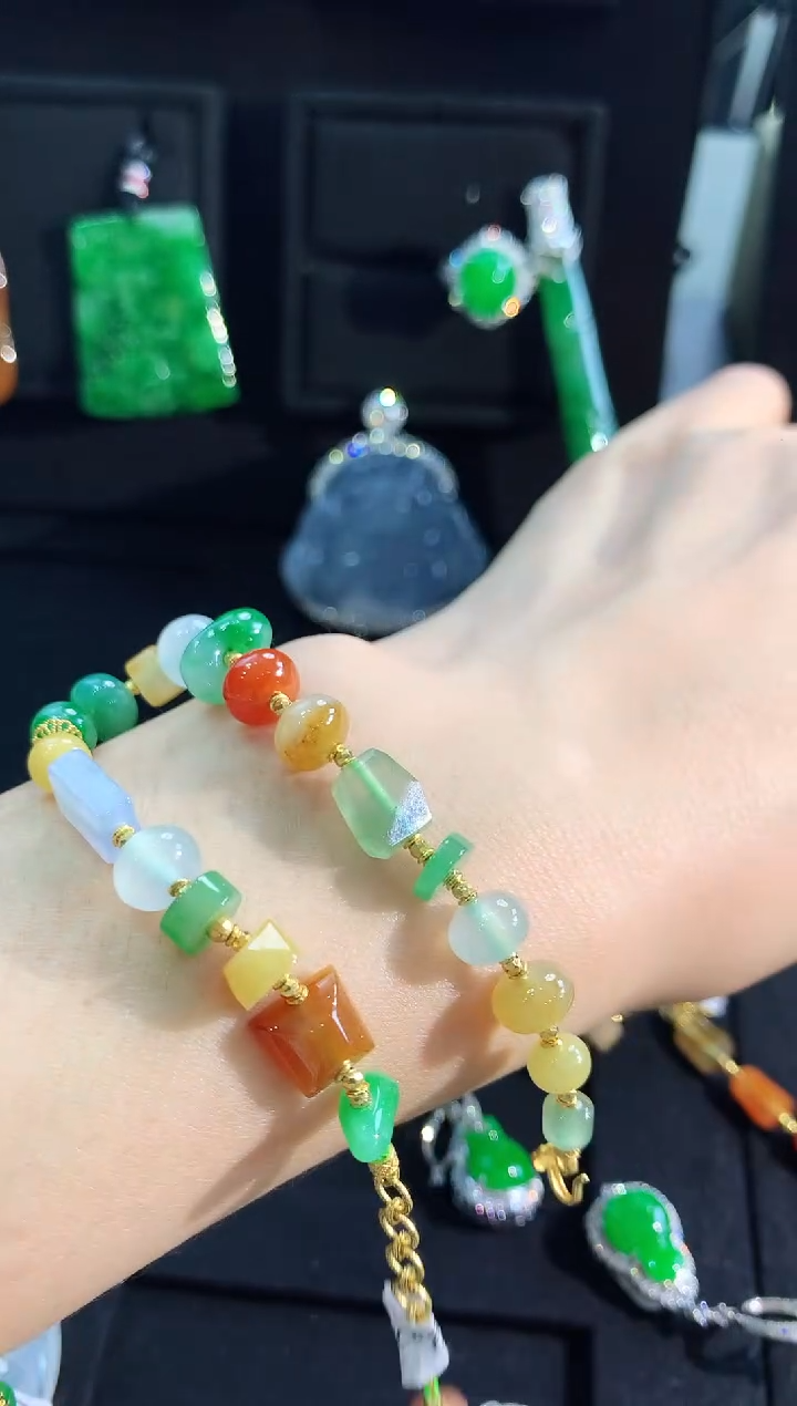 【闪购商品】翡翠手链18K金镶嵌手链