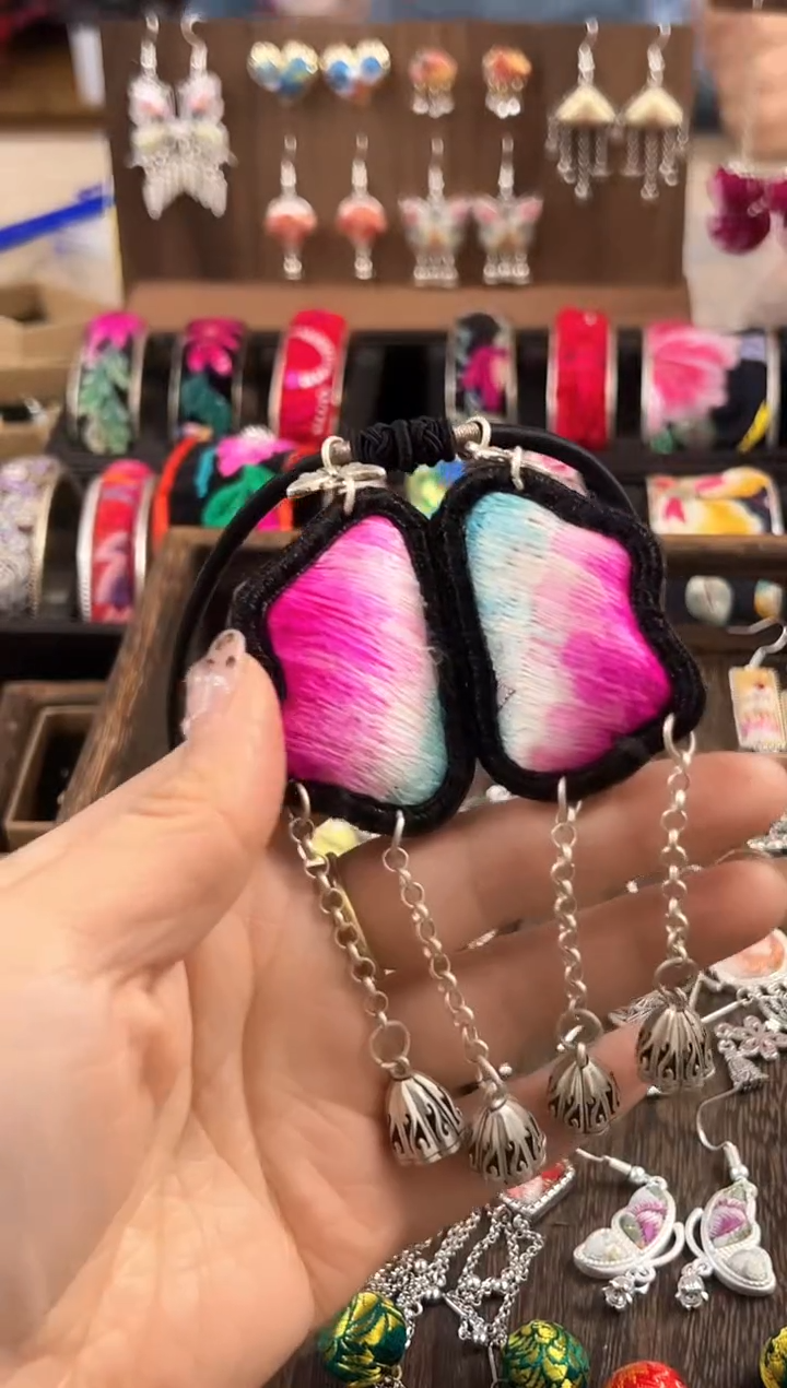 【闪购商品】织绣民族风老绣饰品315