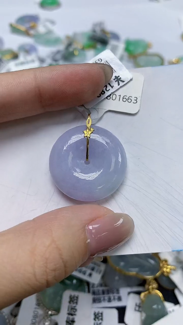 翡翠18K金镶嵌颈饰天然缅甸翡翠A货