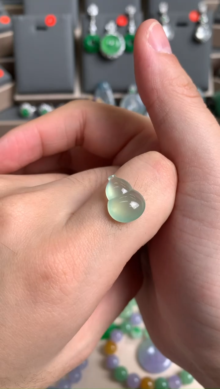 未镶嵌定制翡翠裸玉