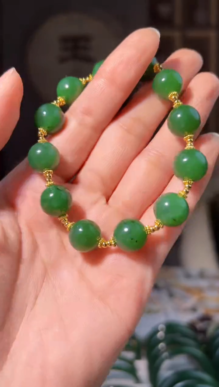 颈饰未镶嵌和田玉拍一发一，拍一发一