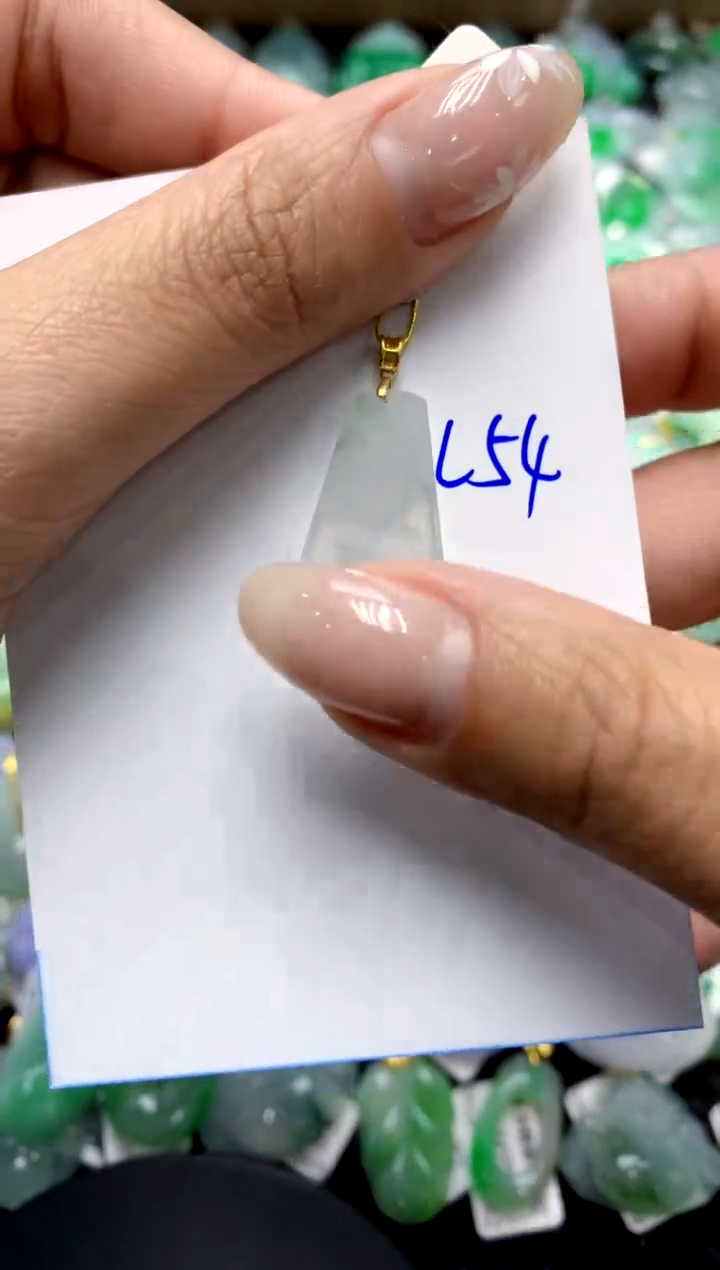 【闪购商品】翡翠颈饰18K金镶嵌1111111111111
