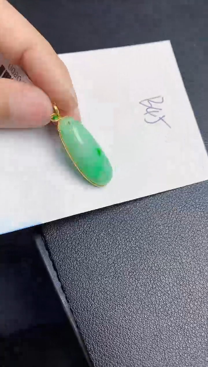 【闪购商品】翡翠颈饰18K金镶嵌000000000