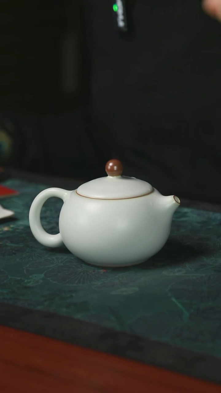 西施壶 月白 吴文杰  一级品 200毫升