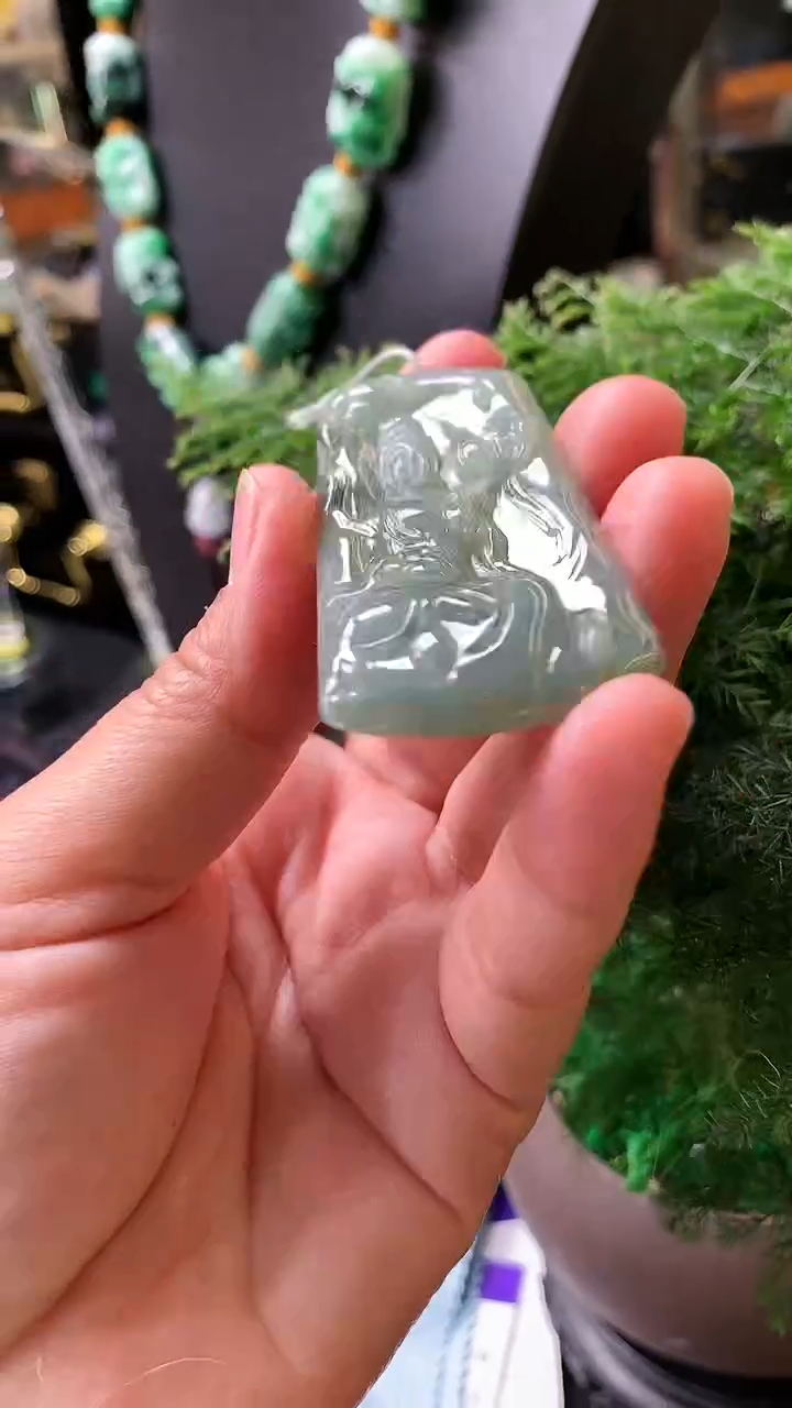 【闪购商品】翡翠颈饰未镶嵌挂件