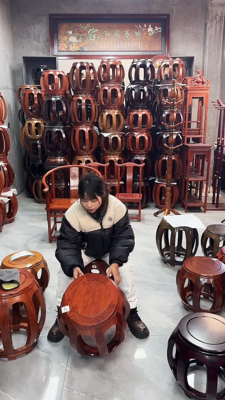 【闪购商品】花梨木类家具微瑕花梨木花梨色大号鼓凳15号