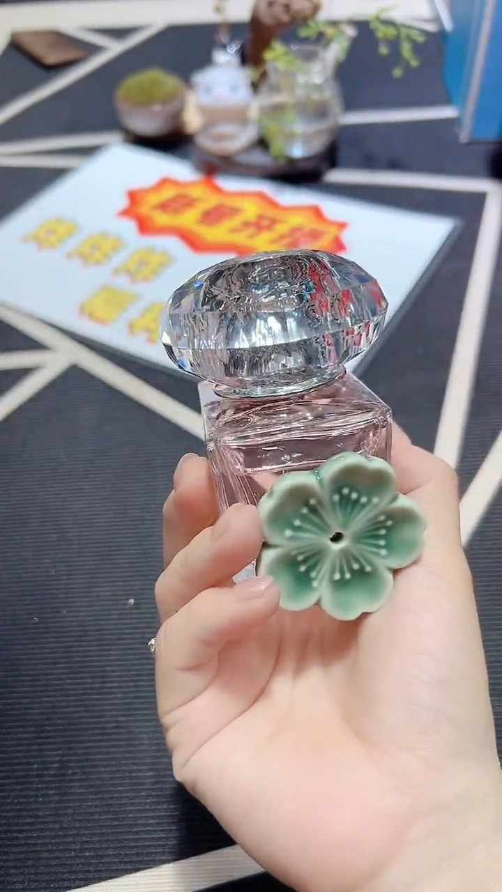 瓷片碗碟好物一件不留@@1
