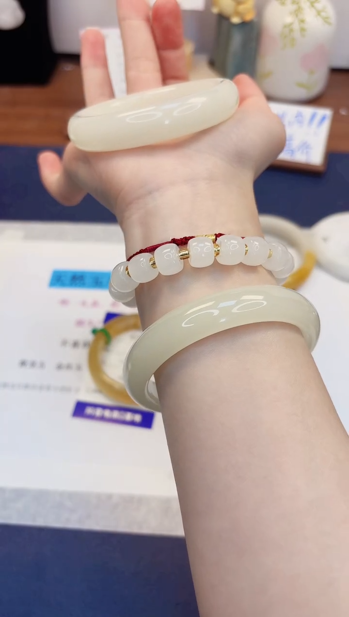 【闪购商品】石英质玉手镯未镶嵌461-玉兰白-圈口56