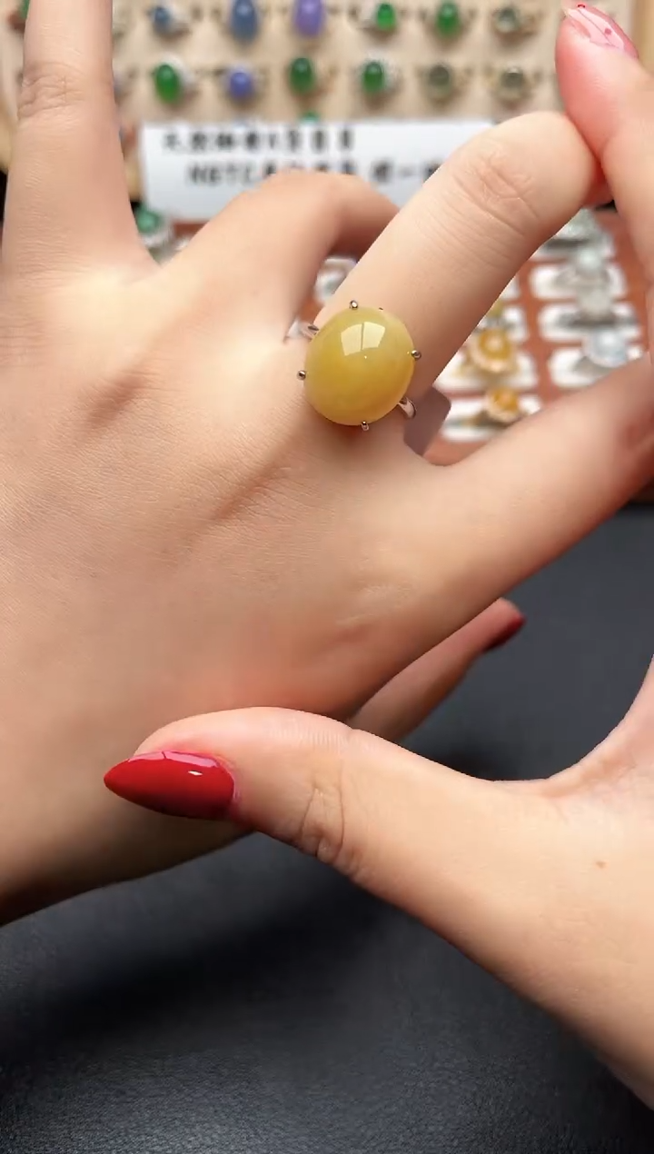 银S925镶嵌戒指翡翠一物一证一礼盒