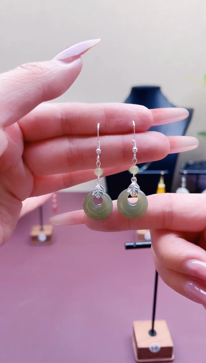 未镶嵌和田玉耳饰00和田玉公主扣