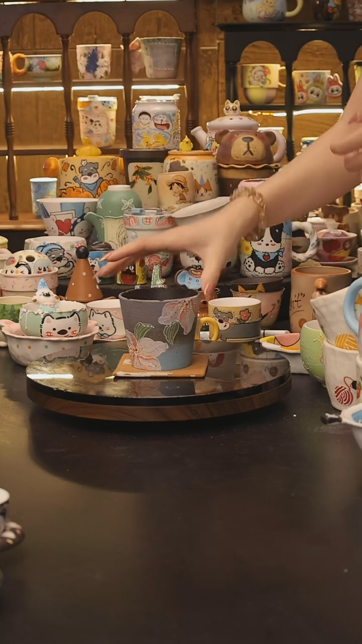 景德镇釉下彩绘设计师款式陶瓷