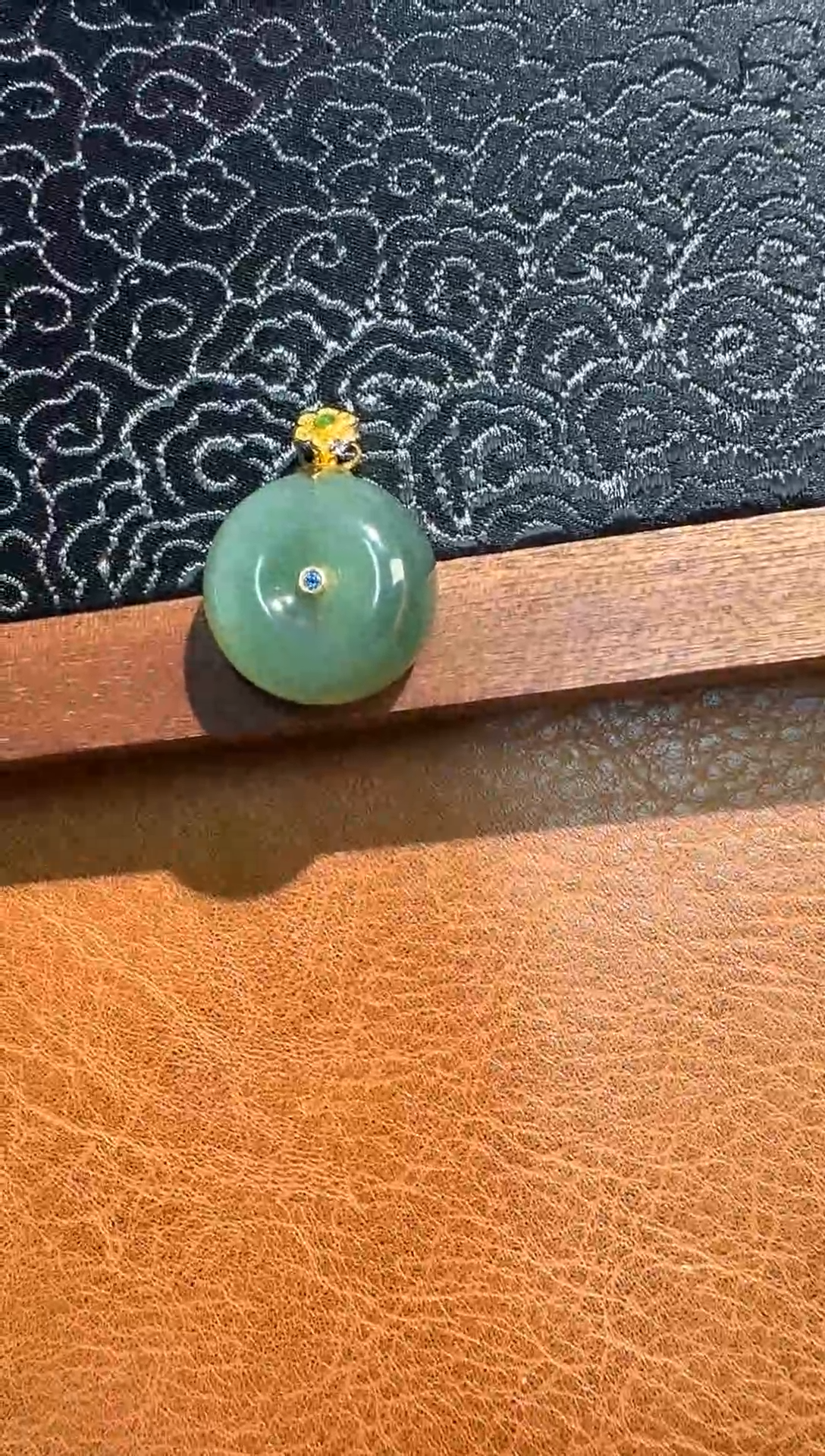 【闪购商品】和田玉颈饰18K金镶嵌18K金镶碧玉全猫平安扣