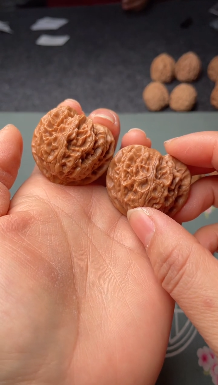 把件文玩核桃w368  宫灯37尺