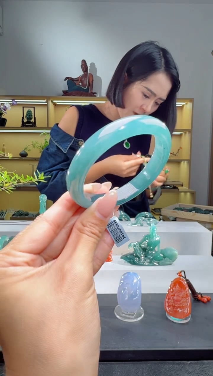 未镶嵌手镯翡翠56圈