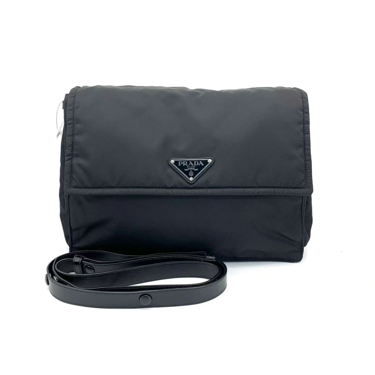 未使用 Prada/普拉达 闲置新尼龙邮差中号