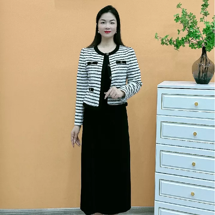 H23805新款小香风条纹显瘦长袖长款秋季拼接气质两件套装连衣裙