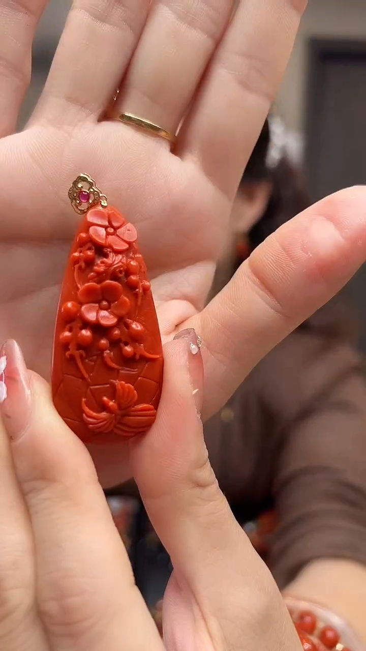 【闪购商品】南红玛瑙吊坠18K金镶嵌/YJ