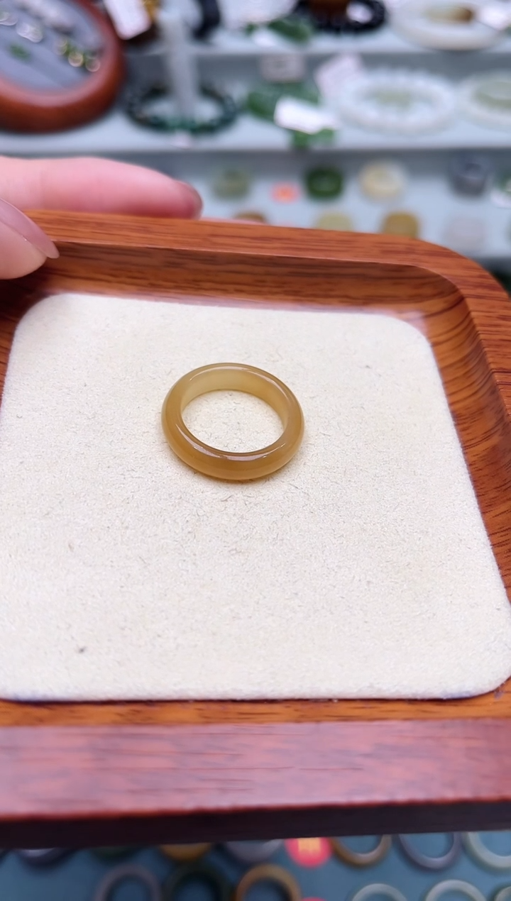 【闪购商品】和田玉戒指未镶嵌11号