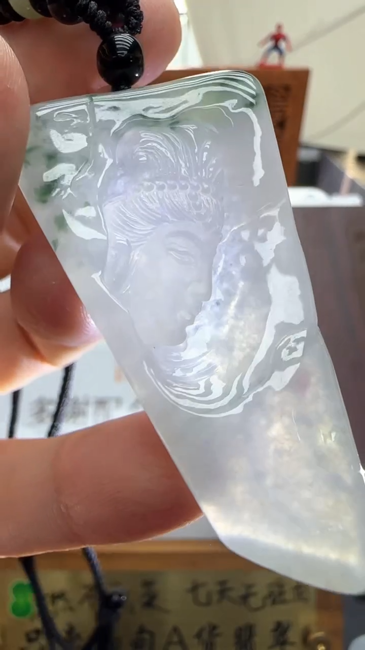 【闪购商品】翡翠挂件未镶嵌国雕谢林工（定制退货扣1000元）