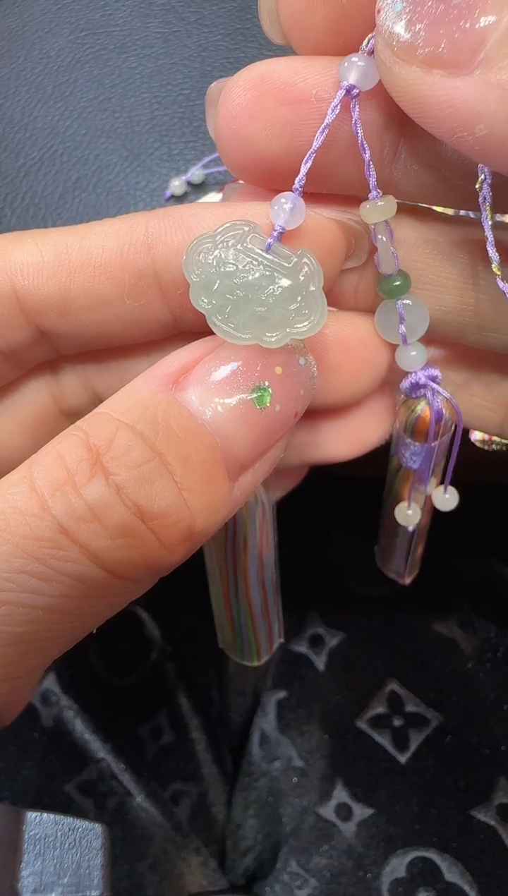 【闪购商品】翡翠挂件未镶嵌挂件